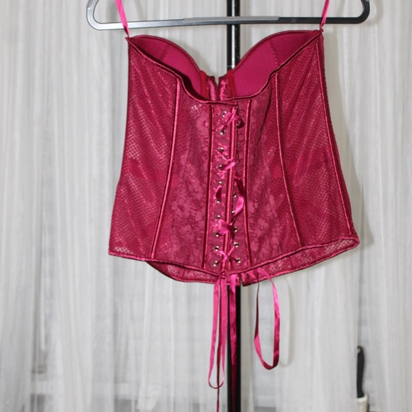 Adore Me. Wine Red Lace Corset Bustier with Front Closure. Sz. 1XL - Picture 3 of 7